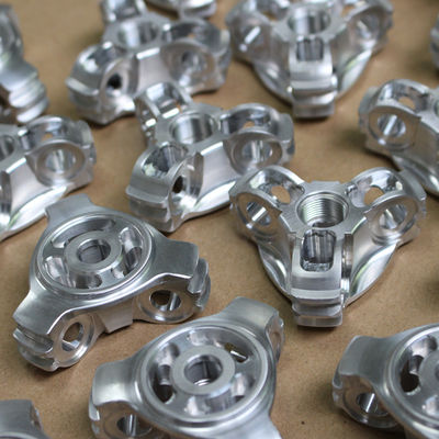 यांत्रिक एल्यूमीनियम सीएनसी मशीन भागों Anodizing चित्रकारी सतह खत्म OEM
